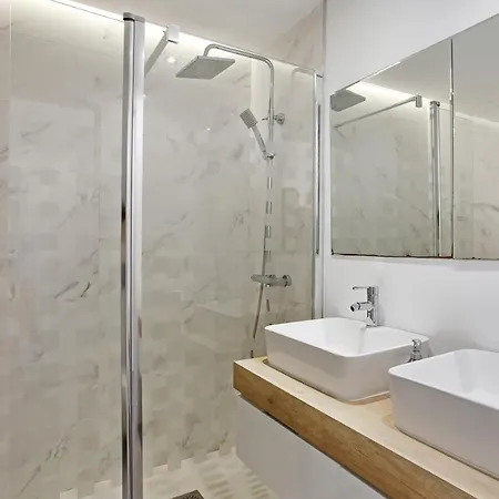 Apartment Modern 3 Bed In Puerto Banus,