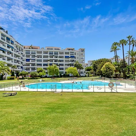Modern 3 Bed In Puerto Banus, Apartment *