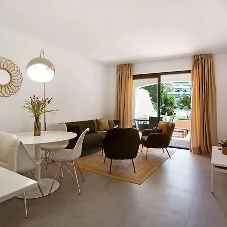 Modern 3 Bed In Puerto Banus, Apartmán